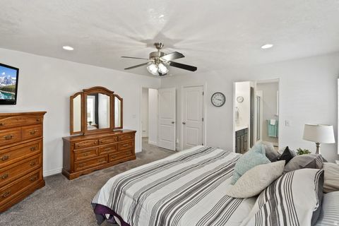 Tiny photo for 1096 S 350 E, Payson, UT 84651 (MLS # 2153365)