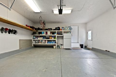 Tiny photo for 1096 S 350 E, Payson, UT 84651 (MLS # 2153365)