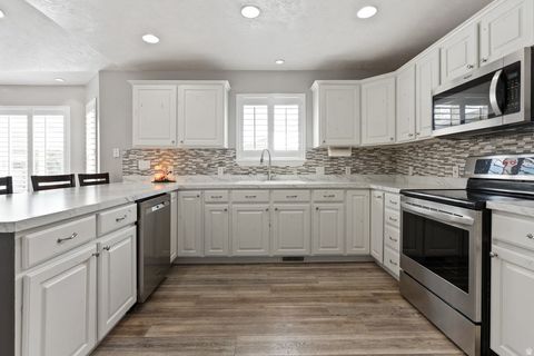 Tiny photo for 1096 S 350 E, Payson, UT 84651 (MLS # 2153365)