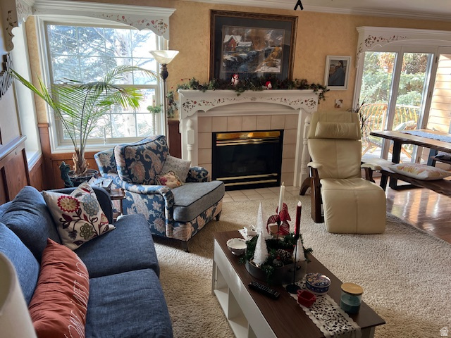 SWISS OAKS CONDOMINIUMS - Residential