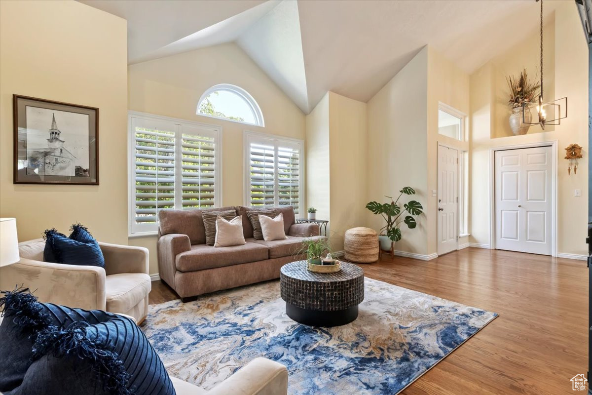 LEXINGTON STATION - Residential