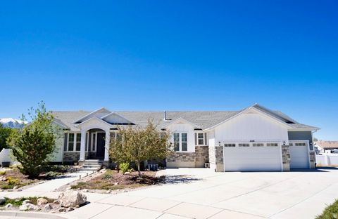 Photo of 6586 W SUNRISE RIDGE CT S, West Valley City, UT 84128 (MLS # 2149983)