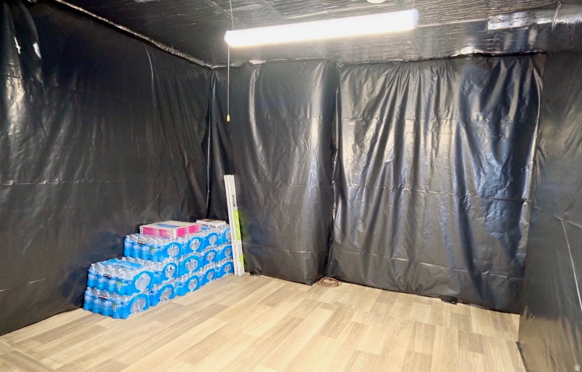 SUNRISE ACRES - Residential