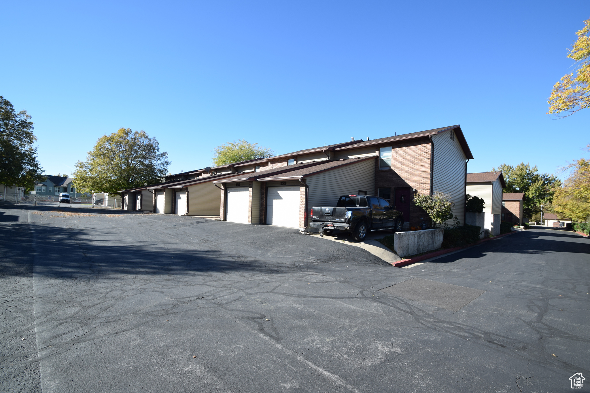 RIVIERA TOWNHOUSE - Residential