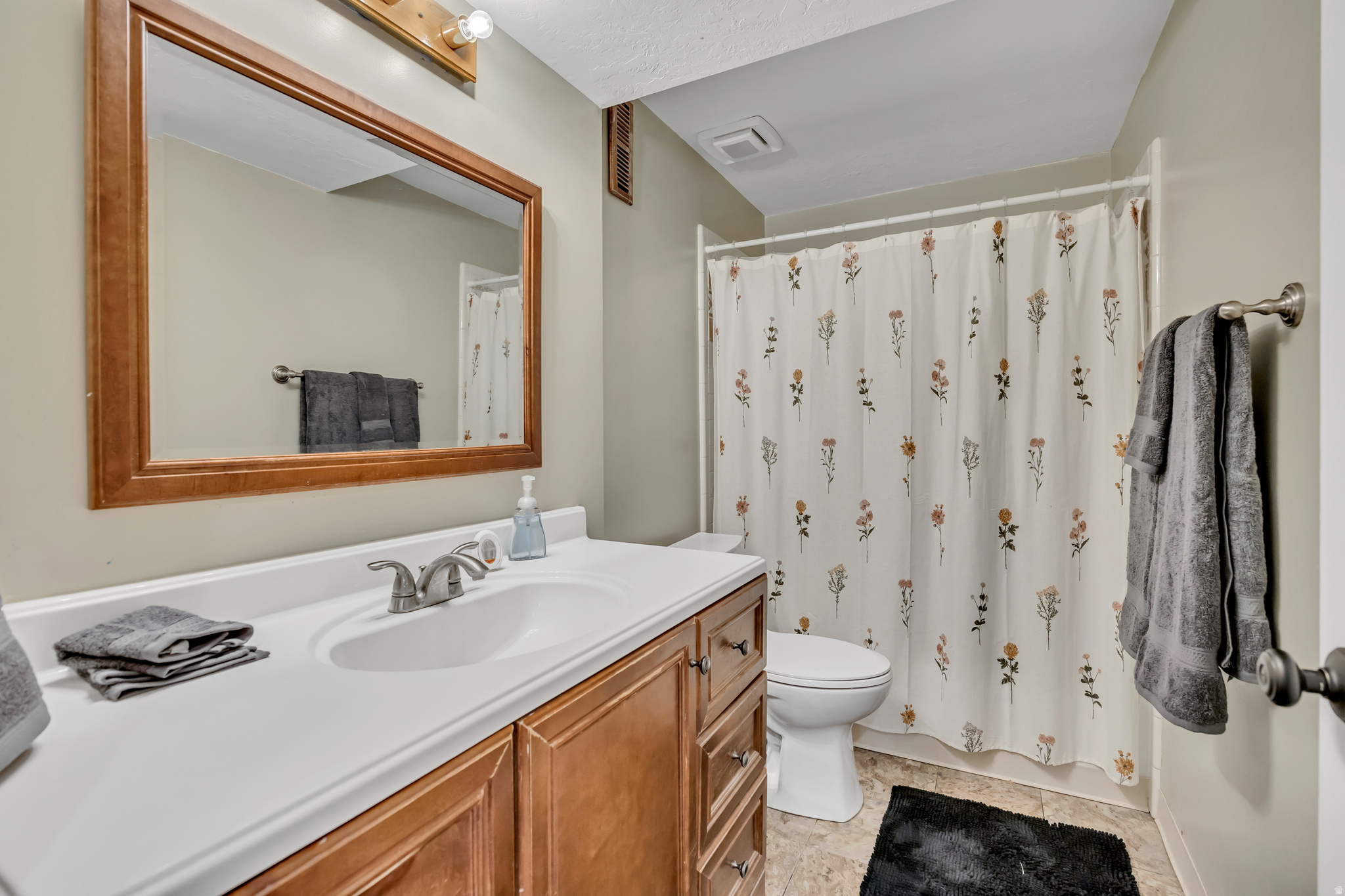 MEADOWLANDS - Residential