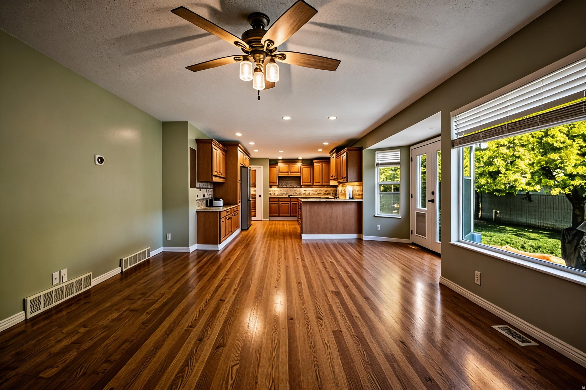 MEADOWLANDS - Residential