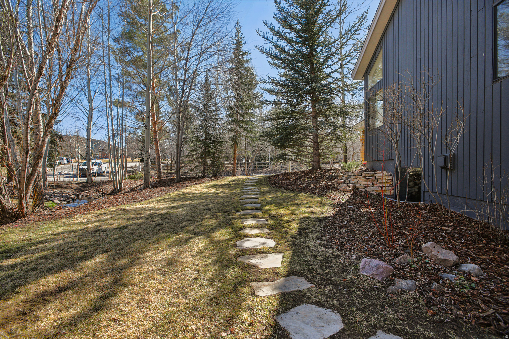 SILVER SPRINGS - Residential