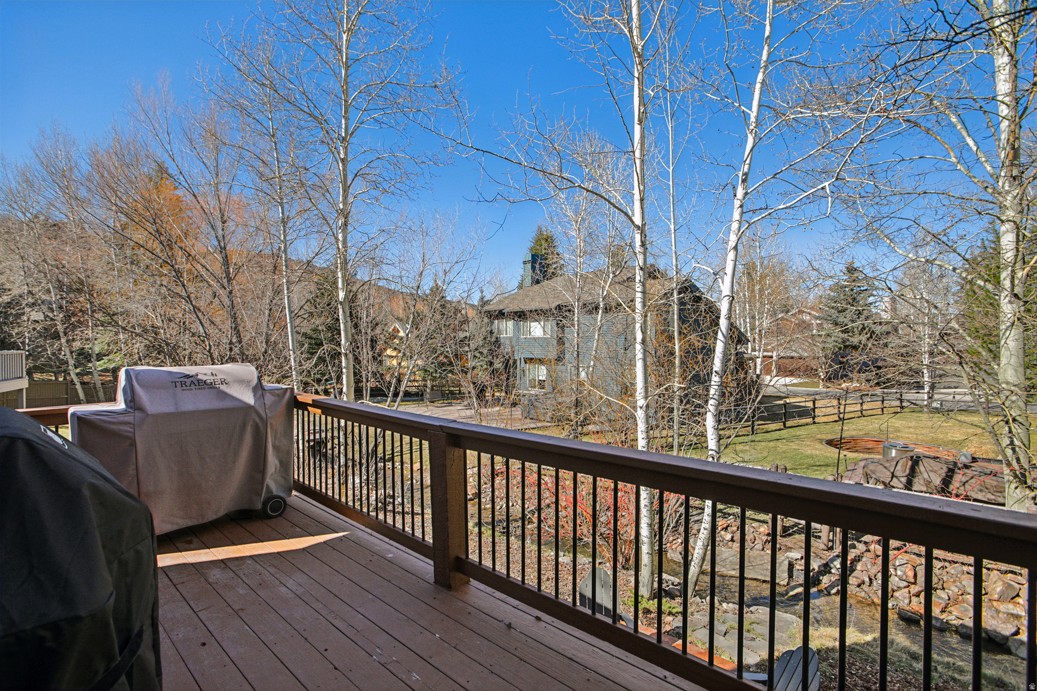 SILVER SPRINGS - Residential