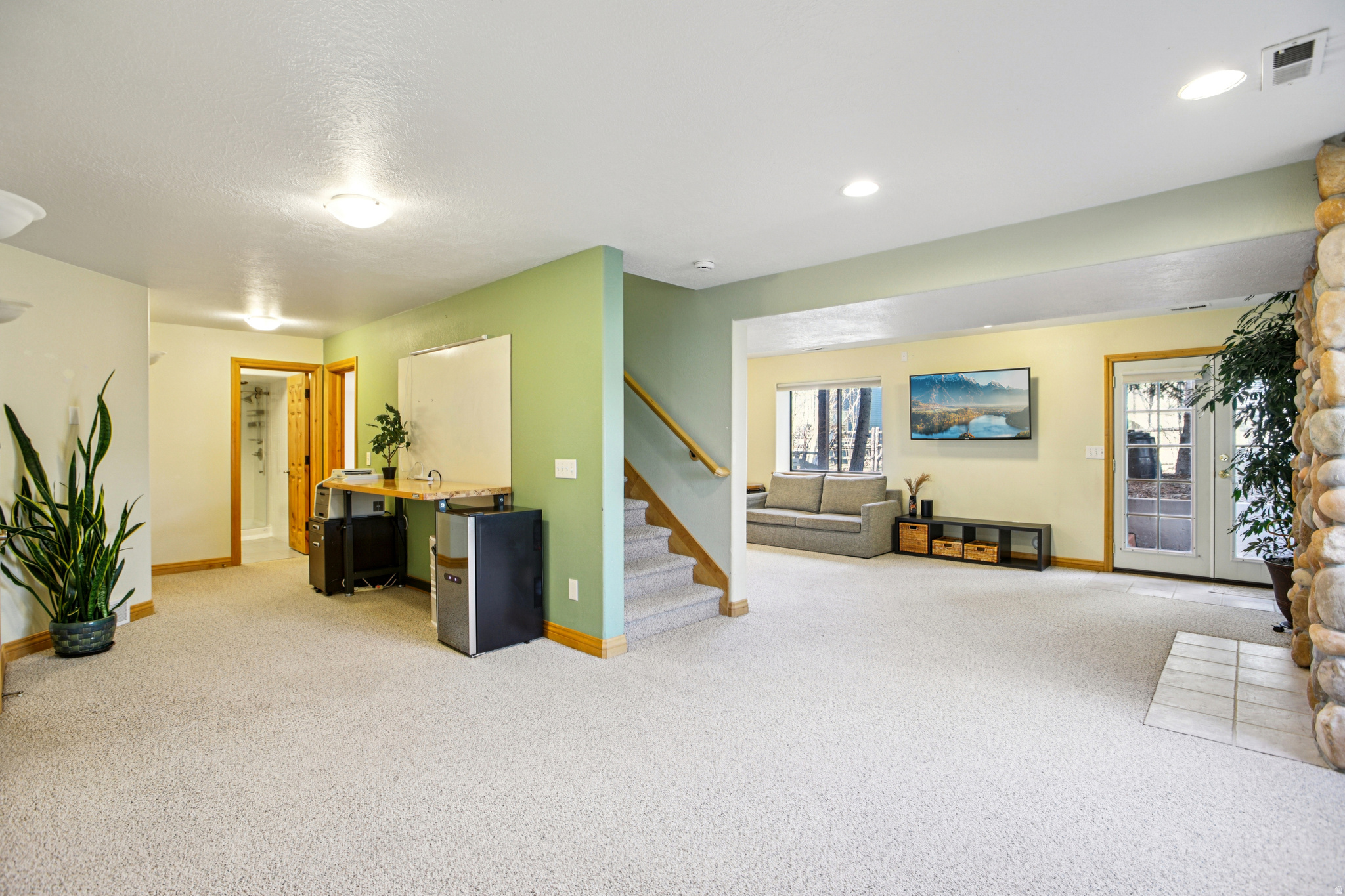 SILVER SPRINGS - Residential