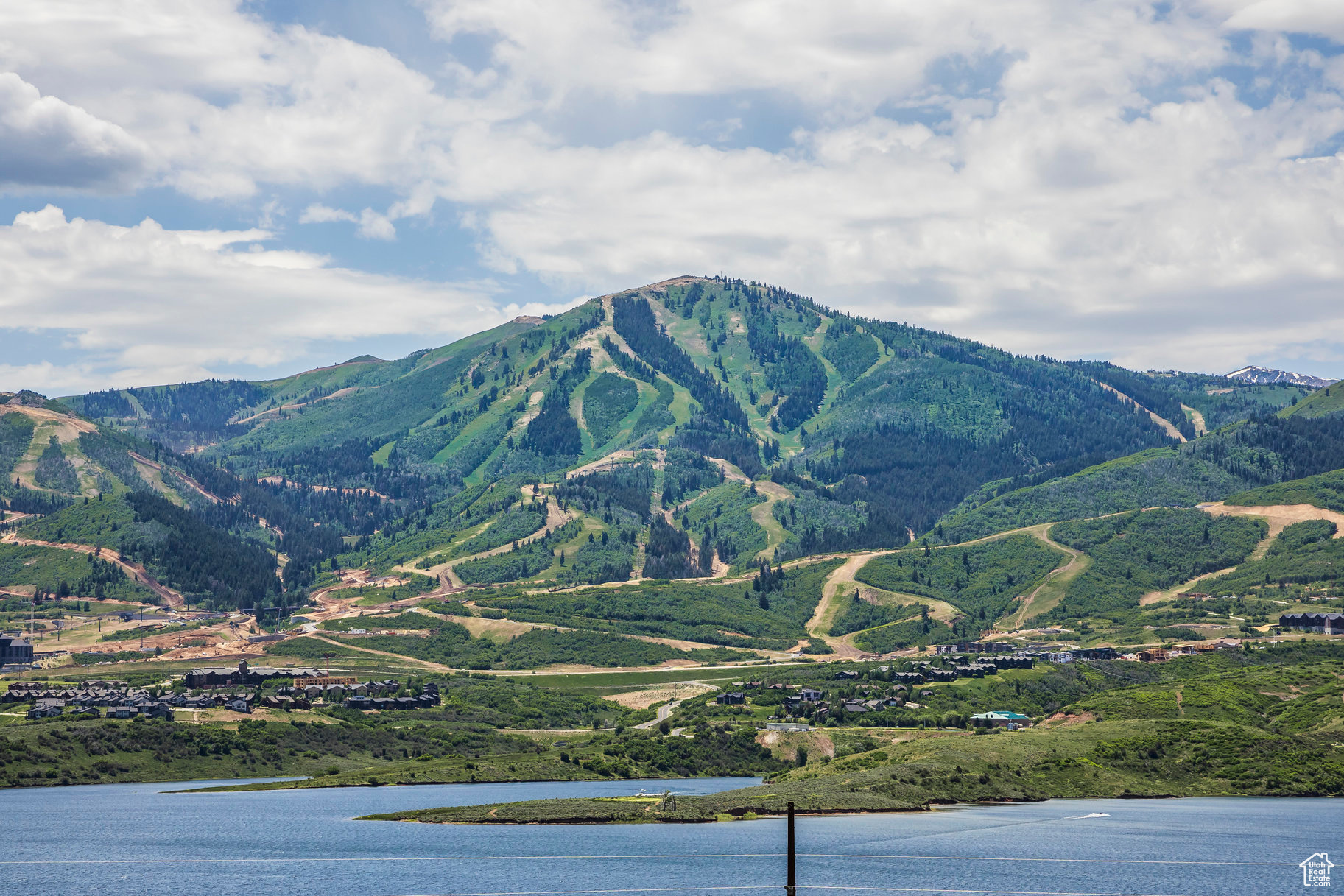 LAKEVIEW ESTATES - Residential