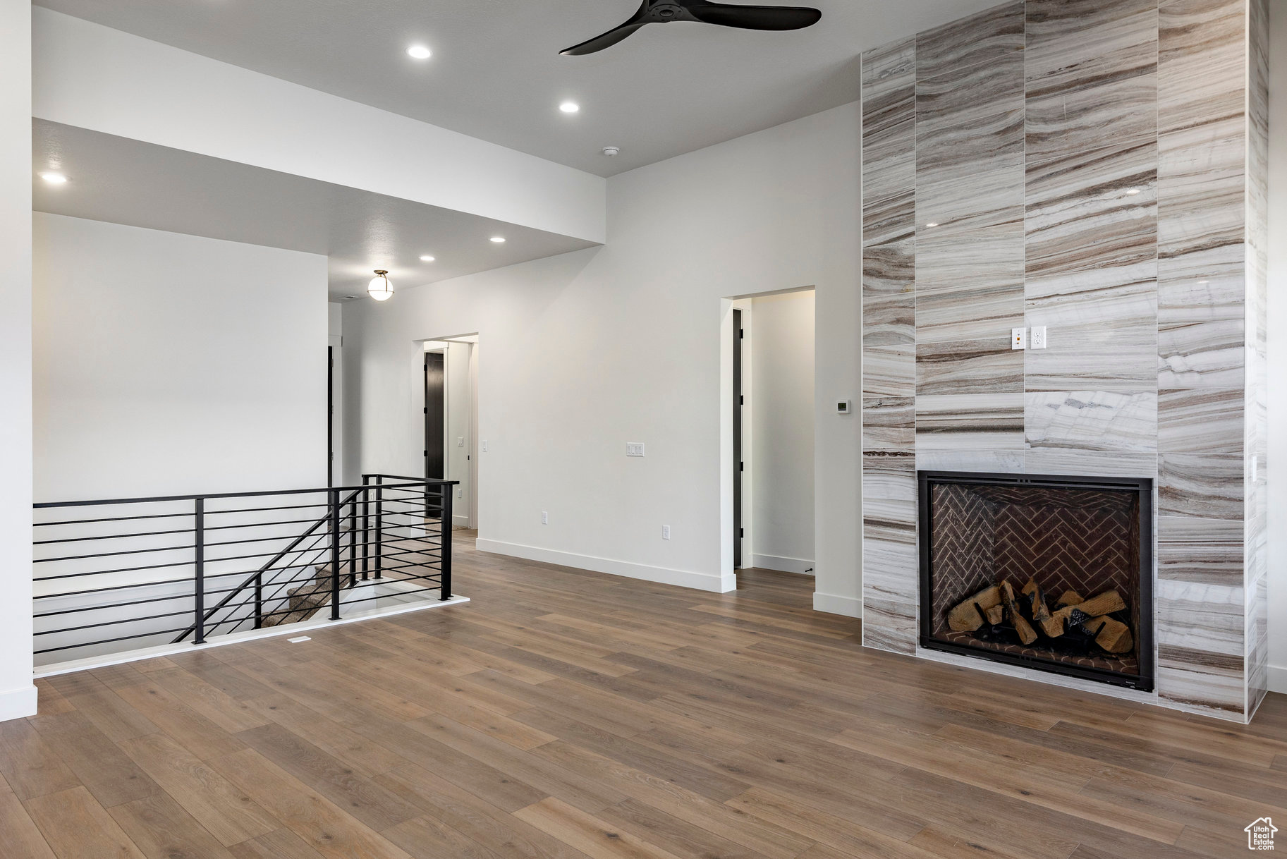 LAKEVIEW ESTATES - Residential