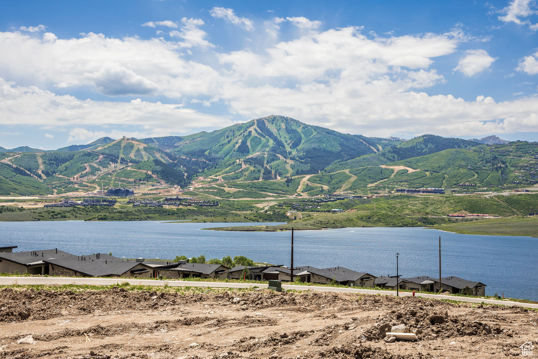 LAKEVIEW ESTATES - Residential