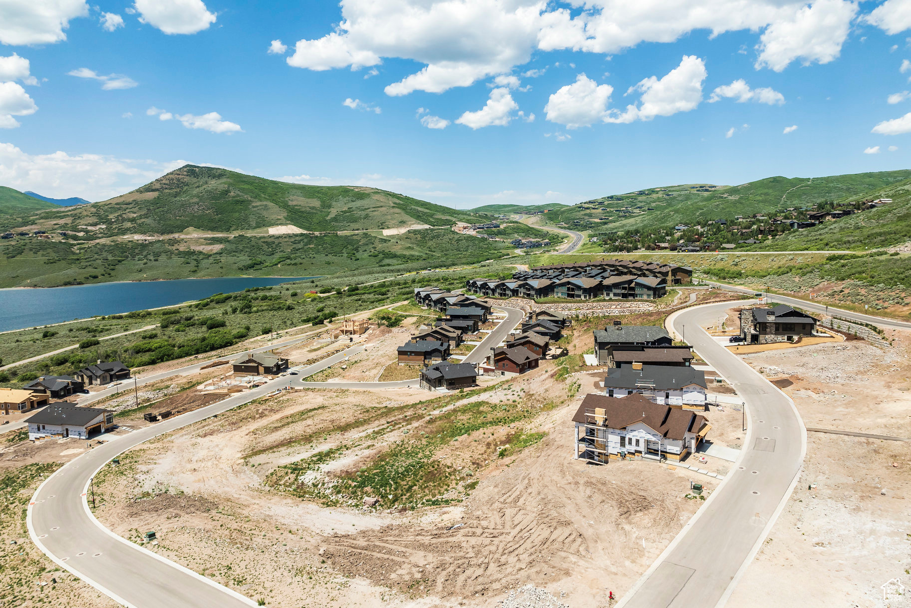 LAKEVIEW ESTATES - Residential