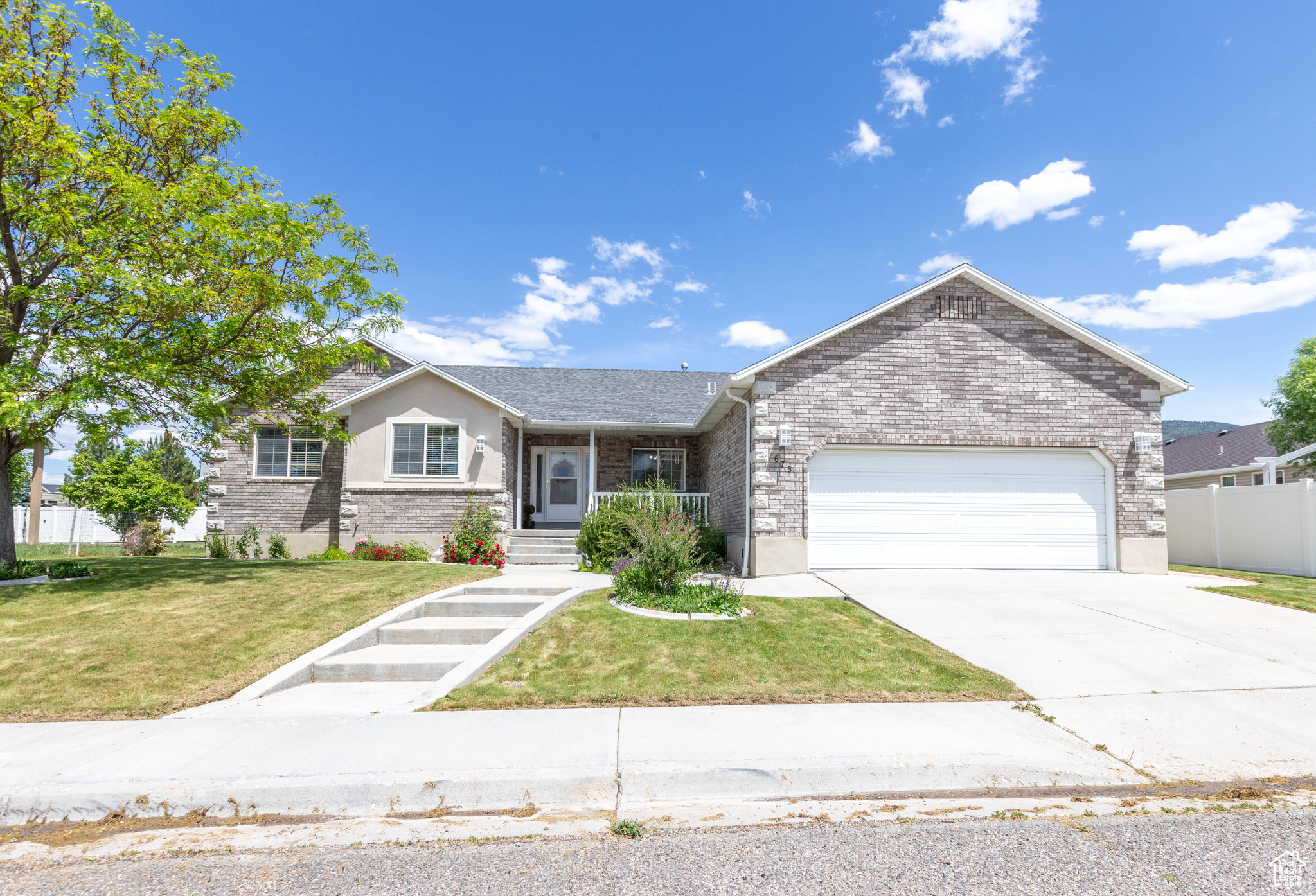 COTTONWOOD SUBD - Residential