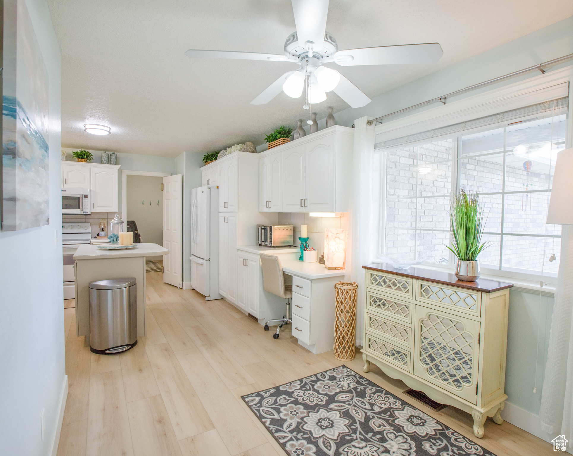 COTTONWOOD SUBD - Residential