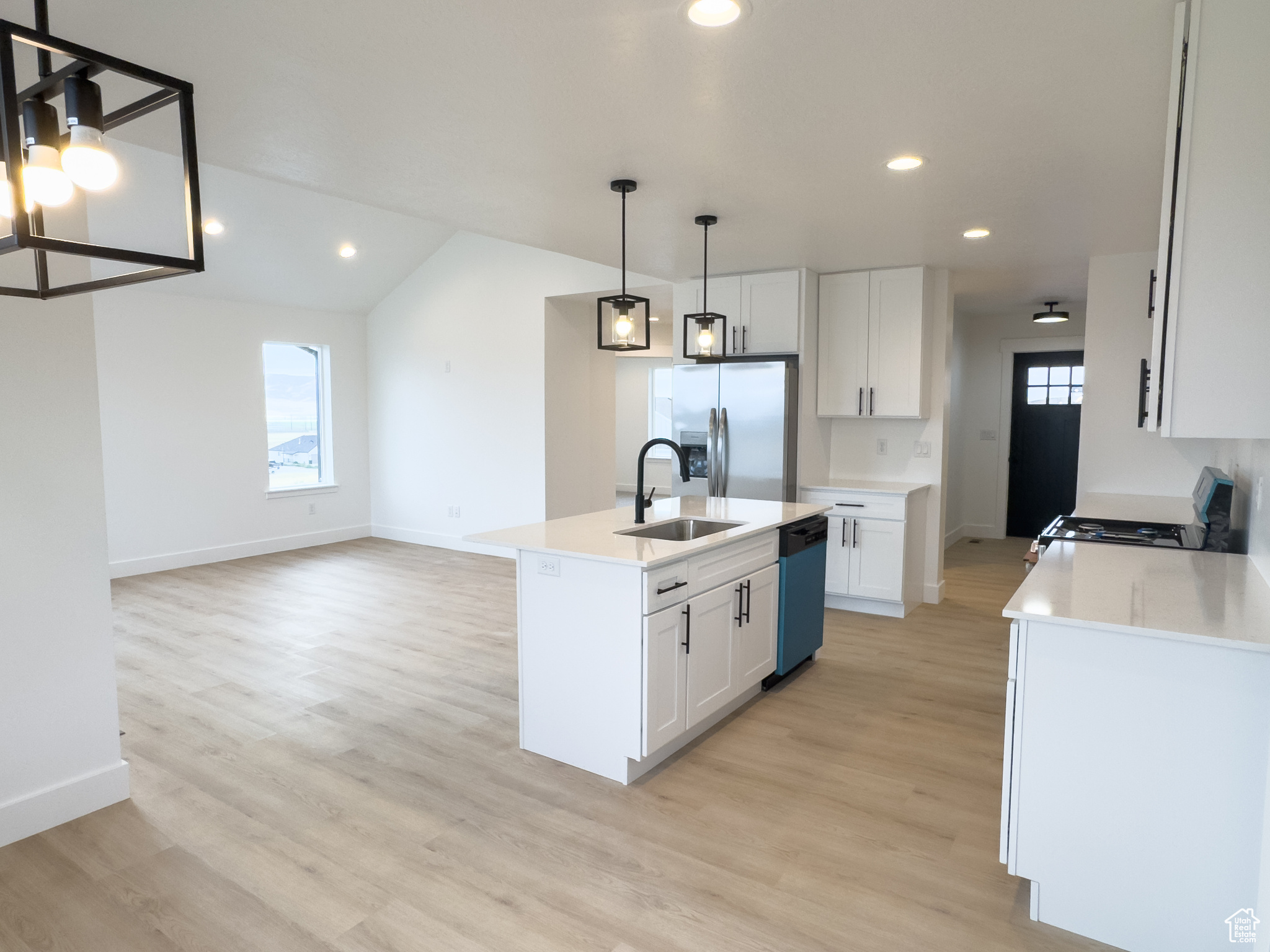 ESTATES SUBD - Residential