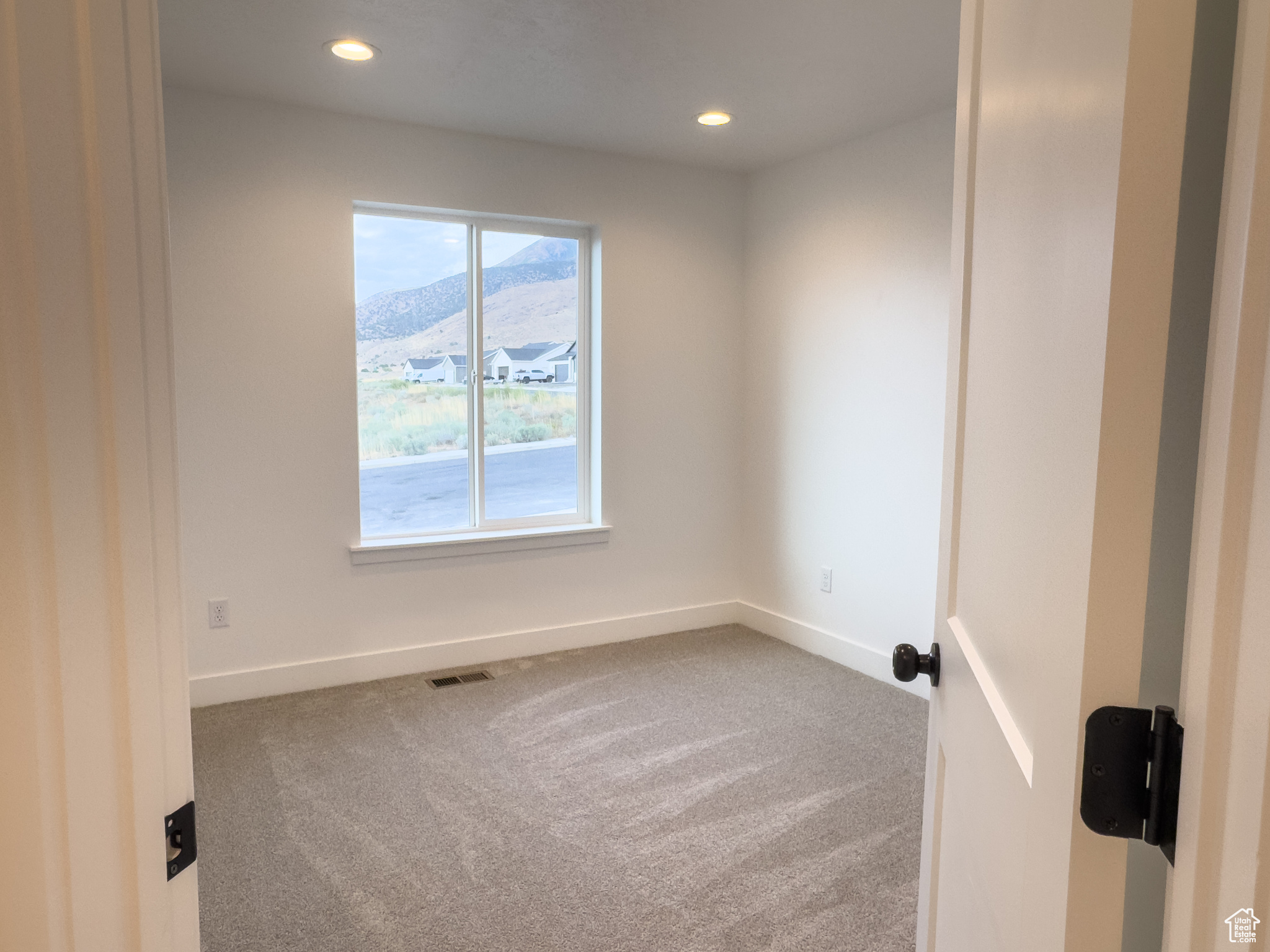 ESTATES SUBD - Residential