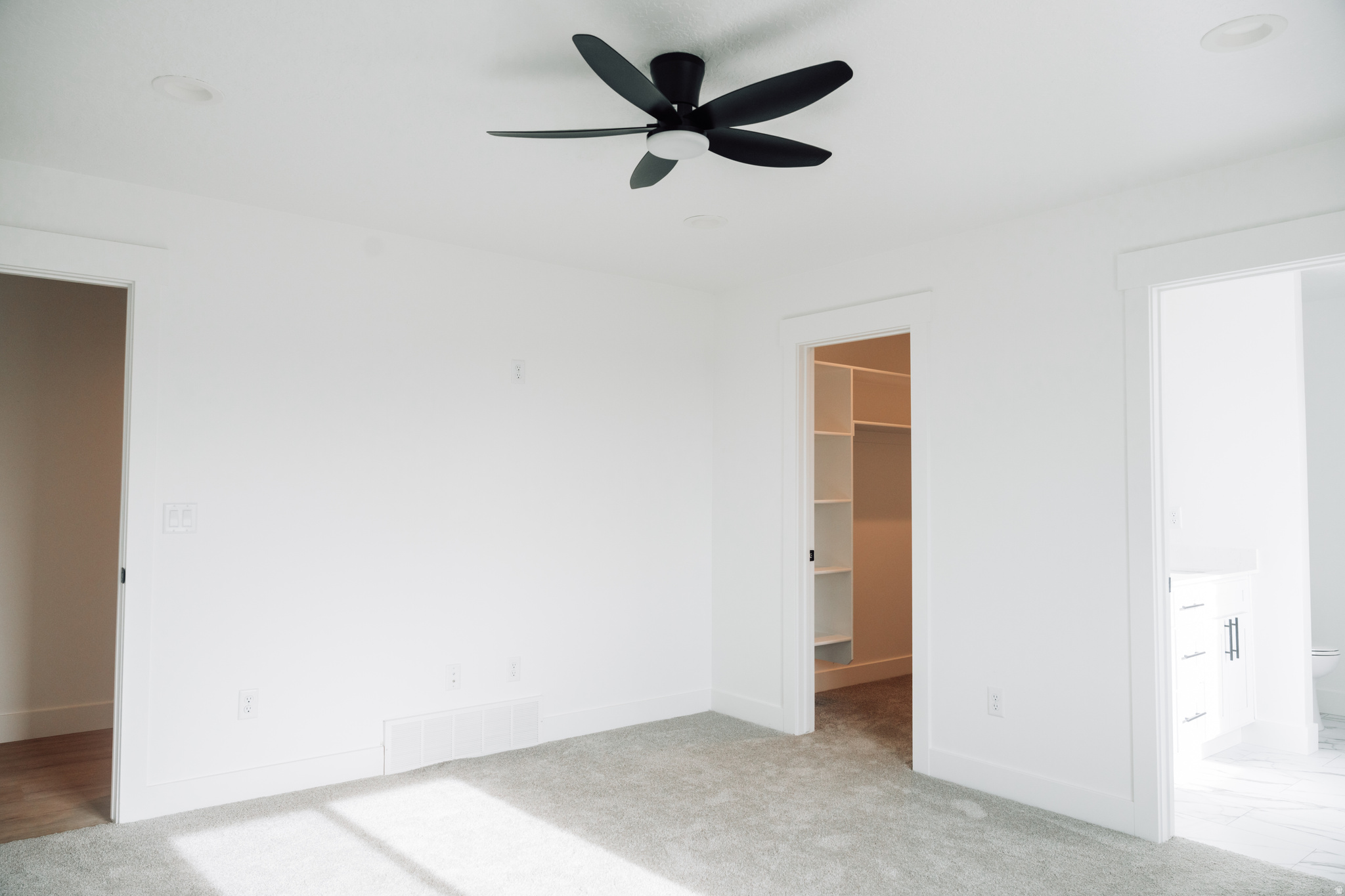 ESTATES SUBD - Residential