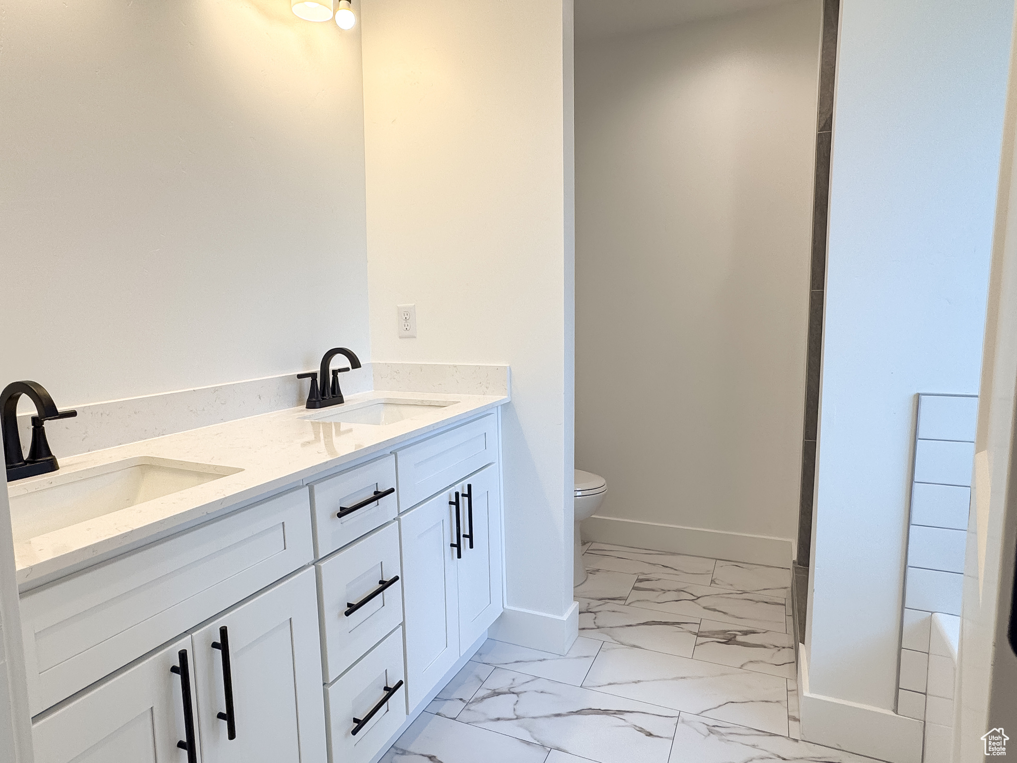 ESTATES SUBD - Residential