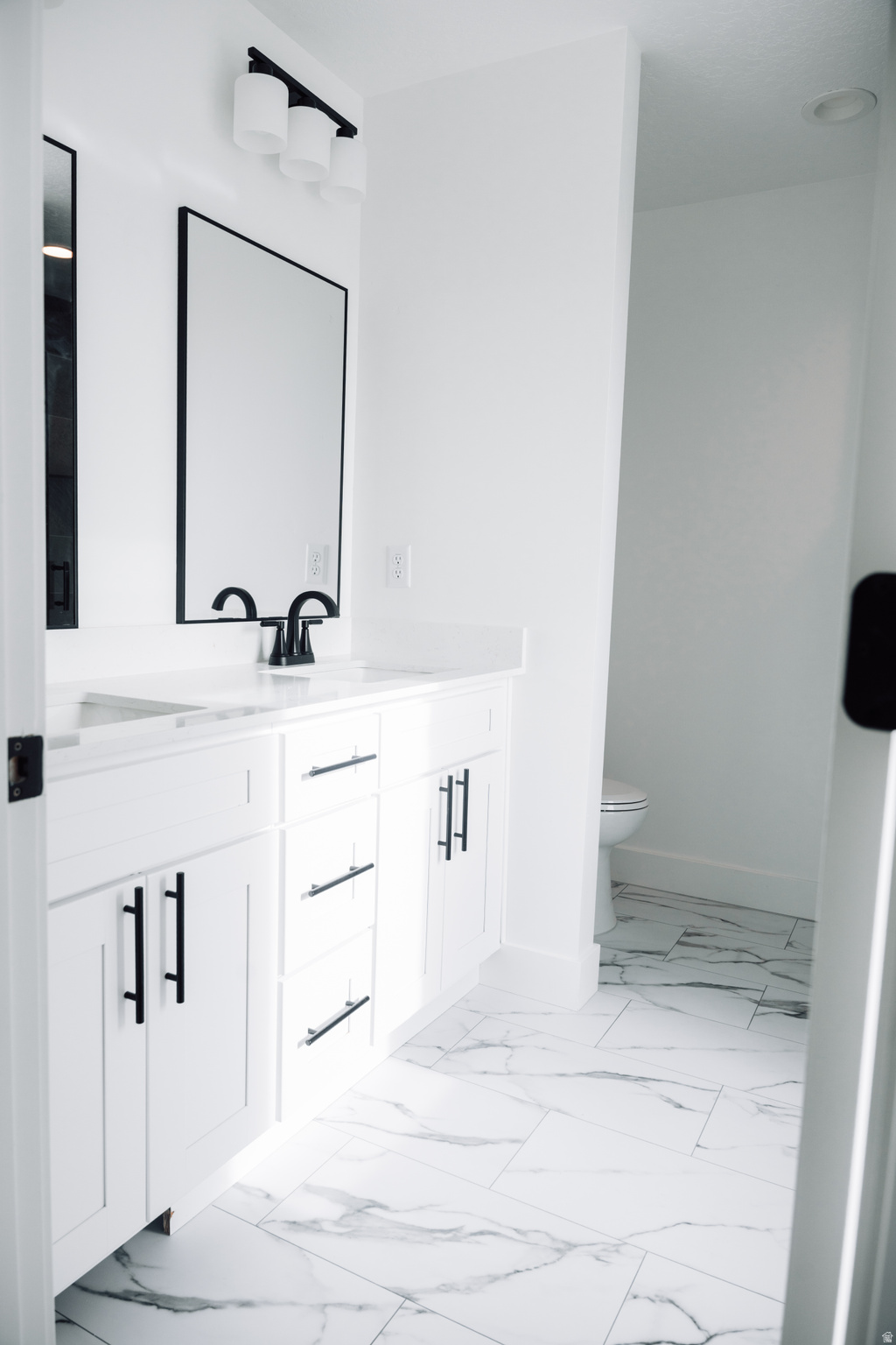 ESTATES SUBD - Residential