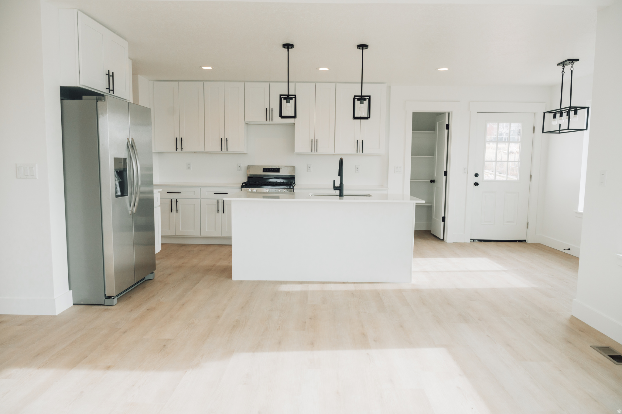 ESTATES SUBD - Residential