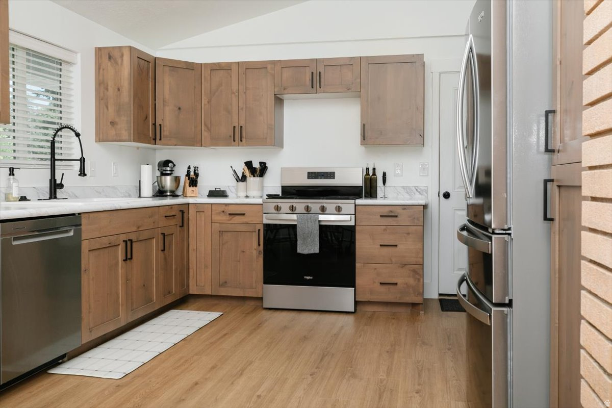 GOLF COURSE SUBD - Residential