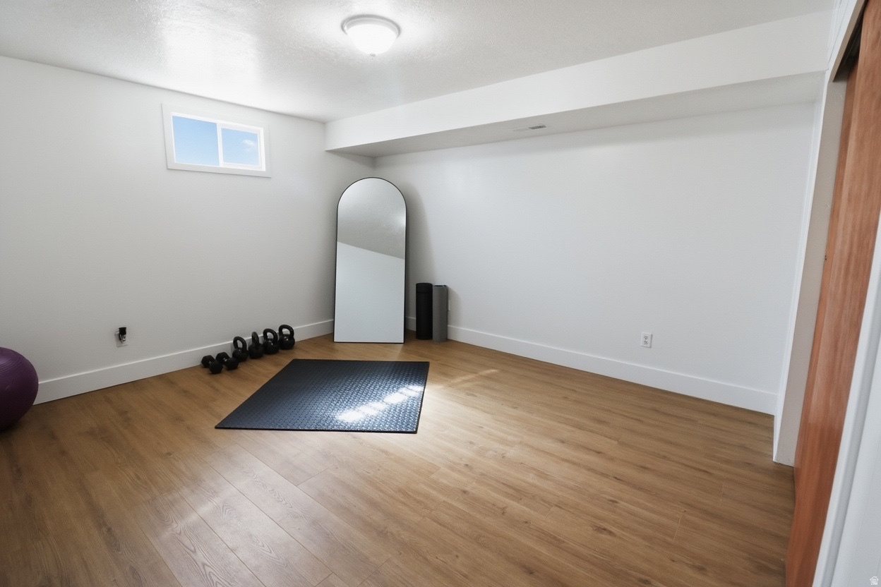 GOLF COURSE SUBD - Residential