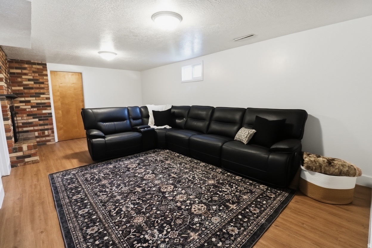 GOLF COURSE SUBD - Residential