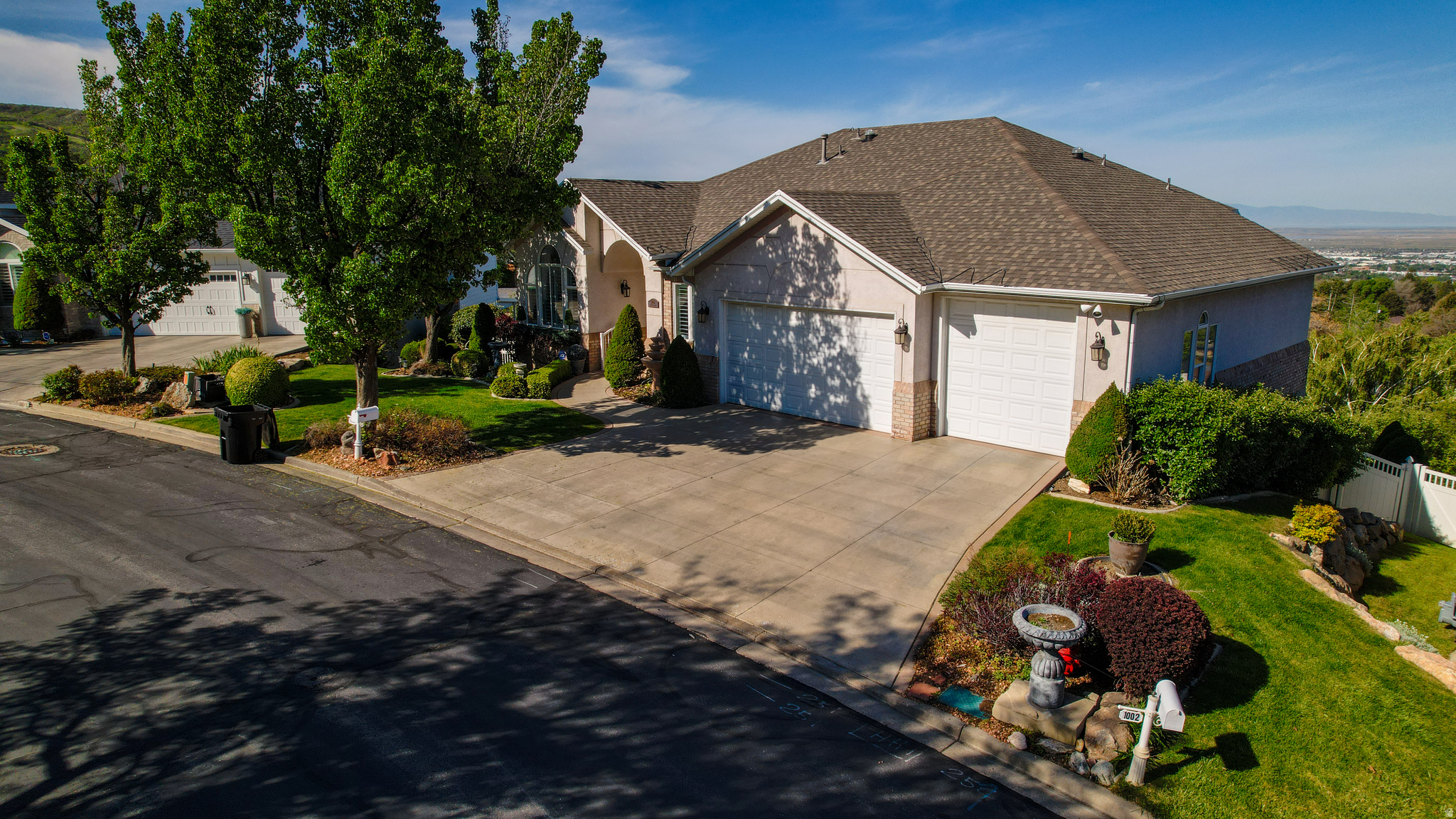 BARTON WOODS - Residential