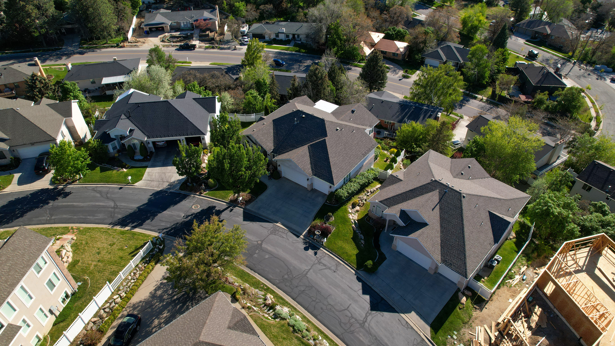 BARTON WOODS - Residential