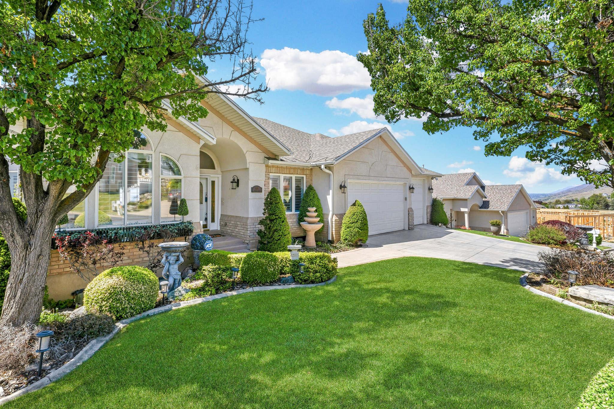 BARTON WOODS - Residential