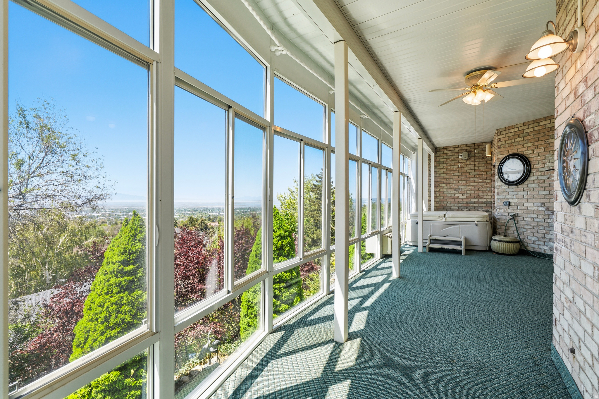 BARTON WOODS - Residential