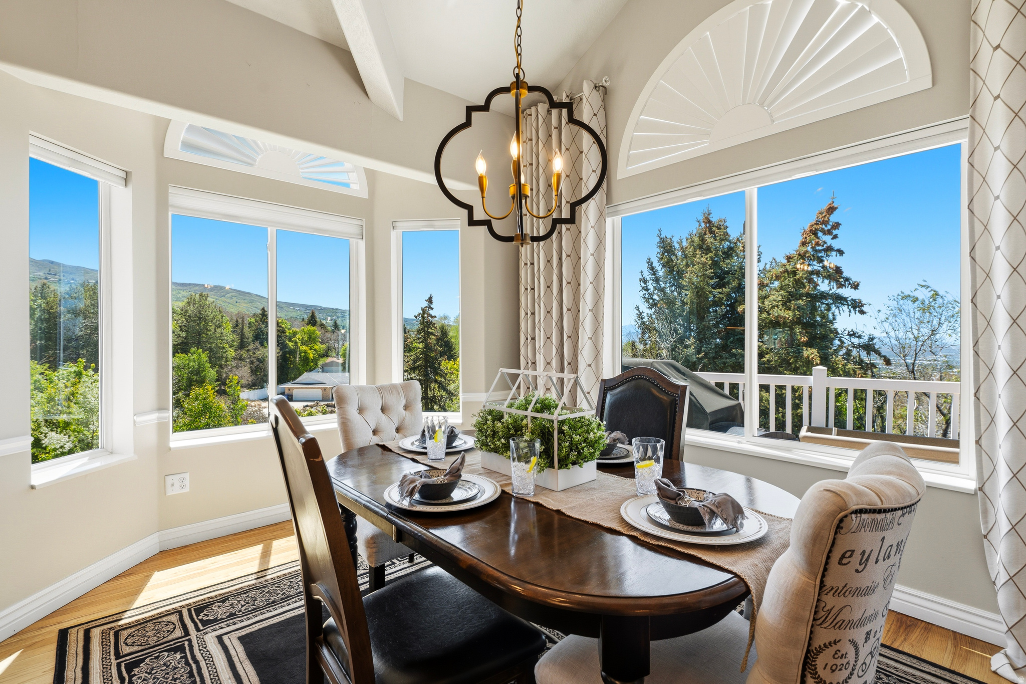 BARTON WOODS - Residential