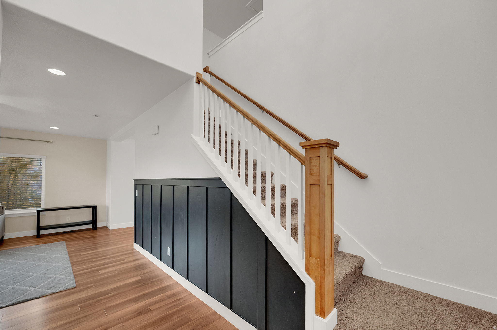 SILVER LAKE - Residential