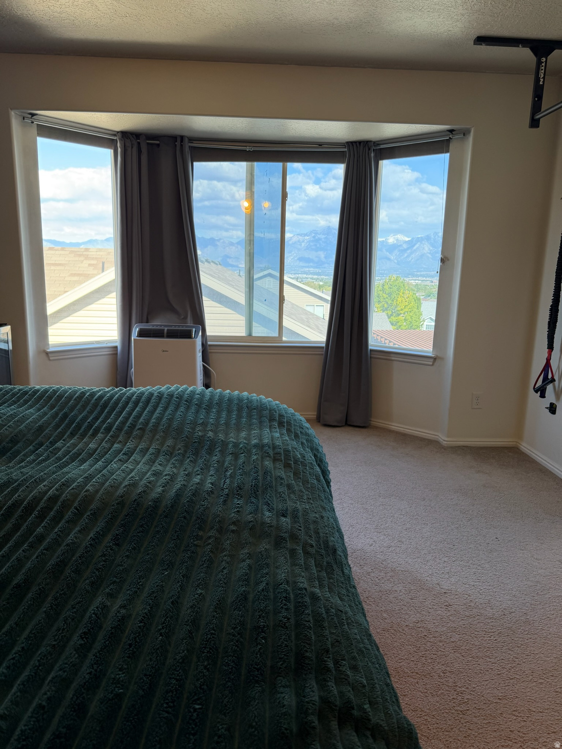 SUNCREST RIDGE - Residential