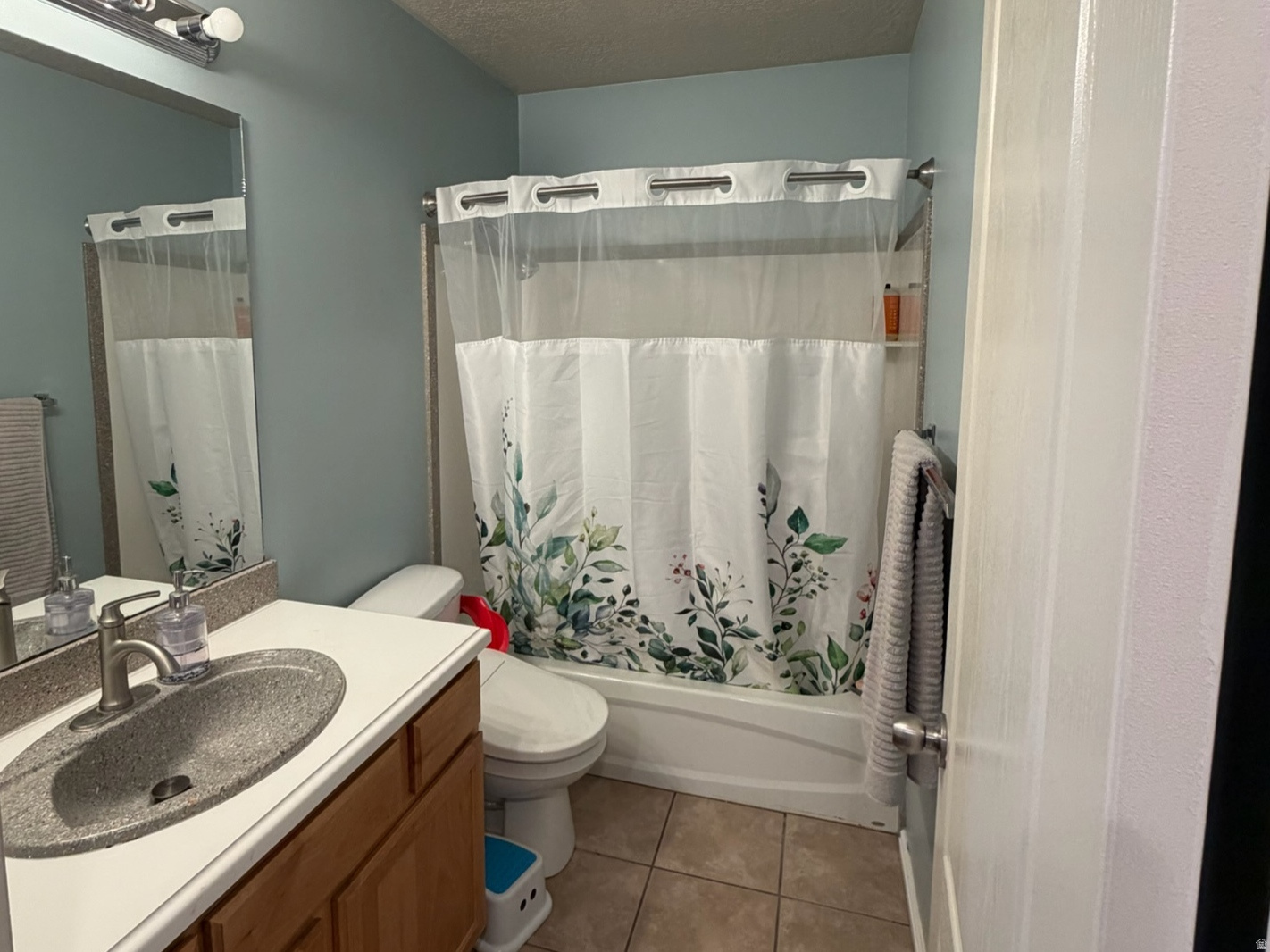 SUNCREST RIDGE - Residential