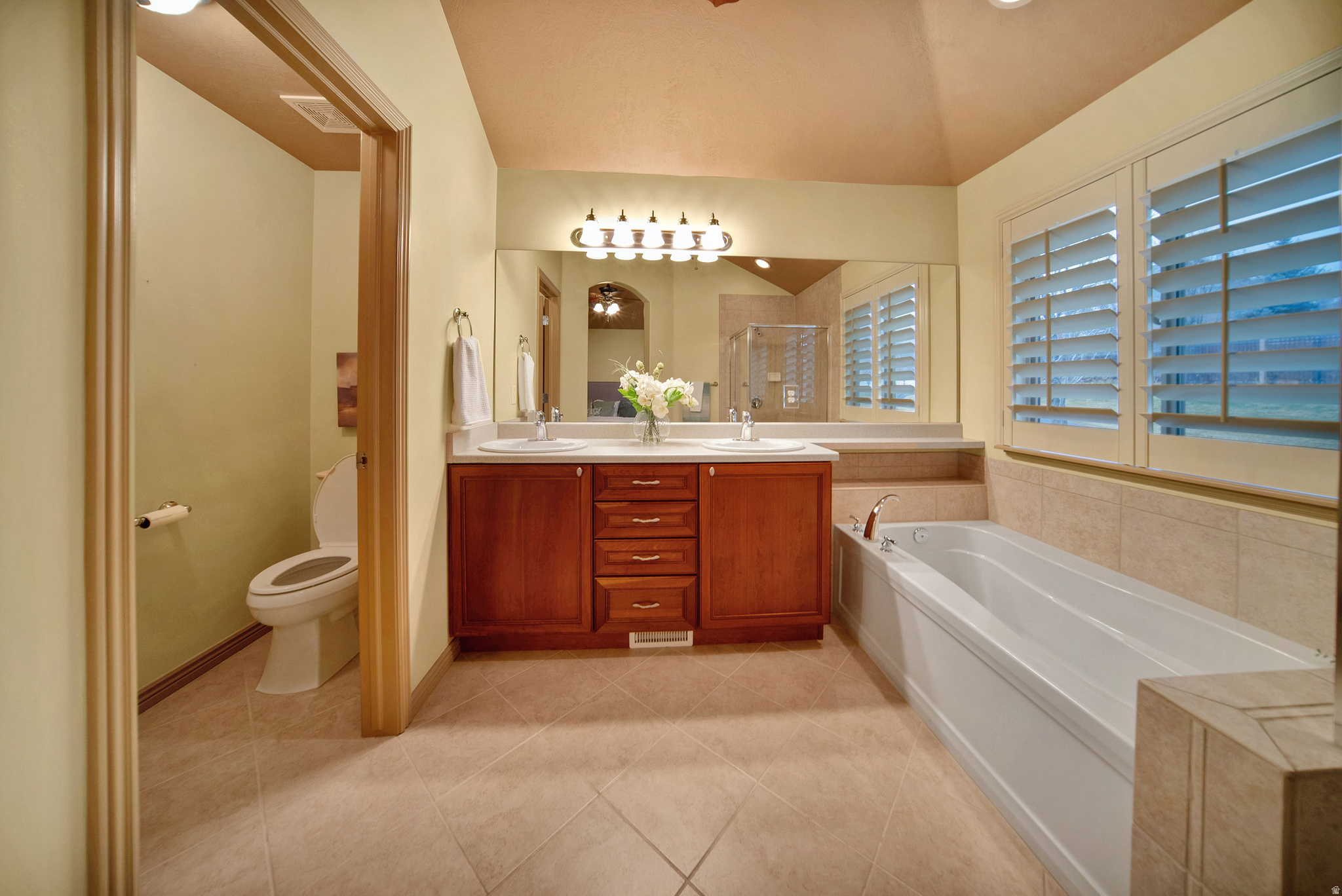 HIGHLAND HILLS - Residential