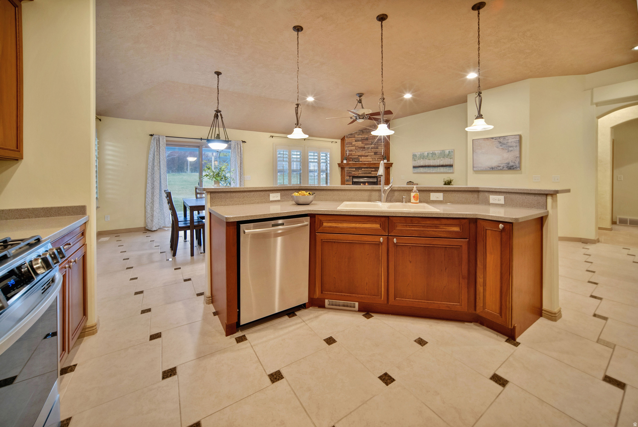 HIGHLAND HILLS - Residential