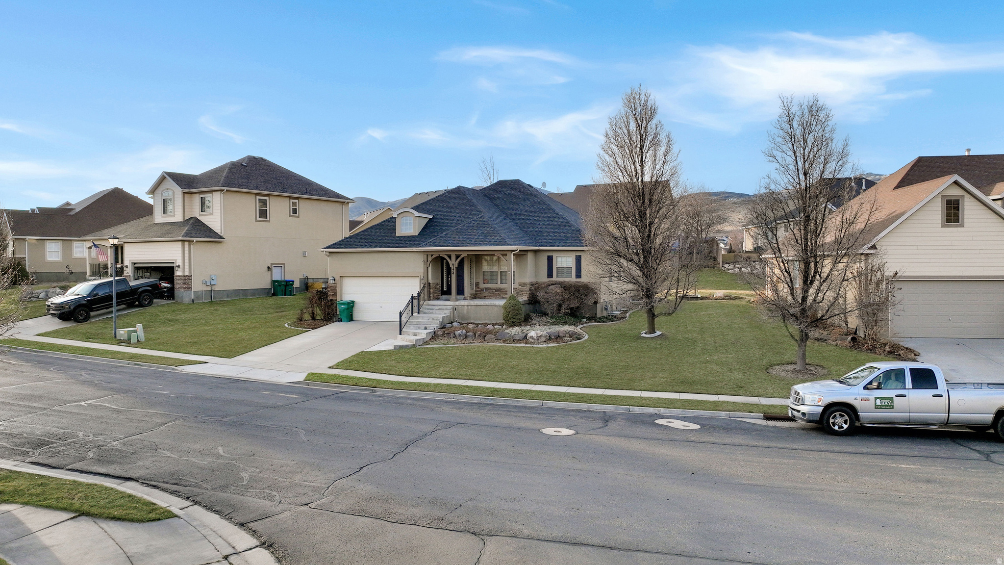 HIGHLAND HILLS - Residential