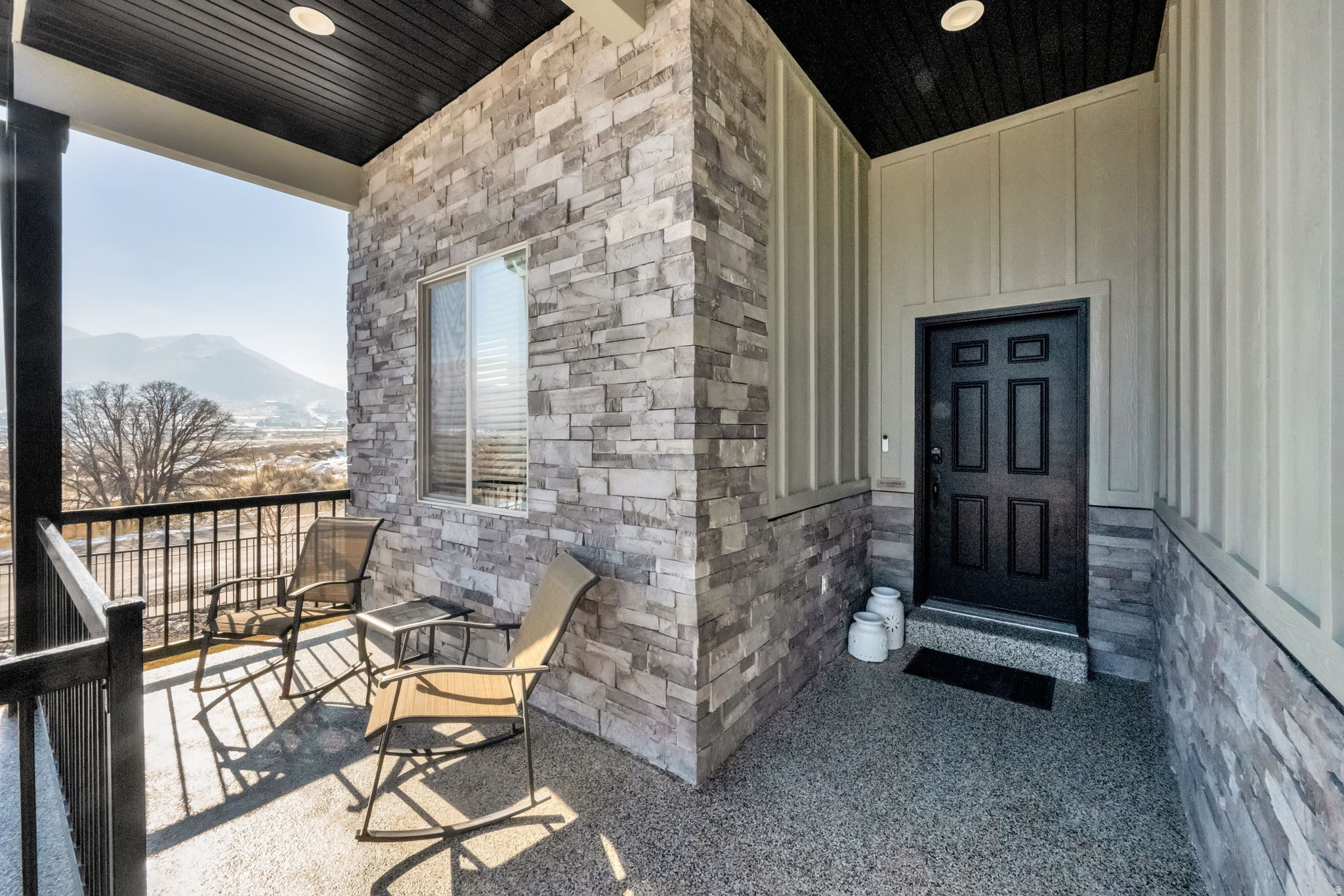 ROSE MOUNTAIN ESTATE - Residential