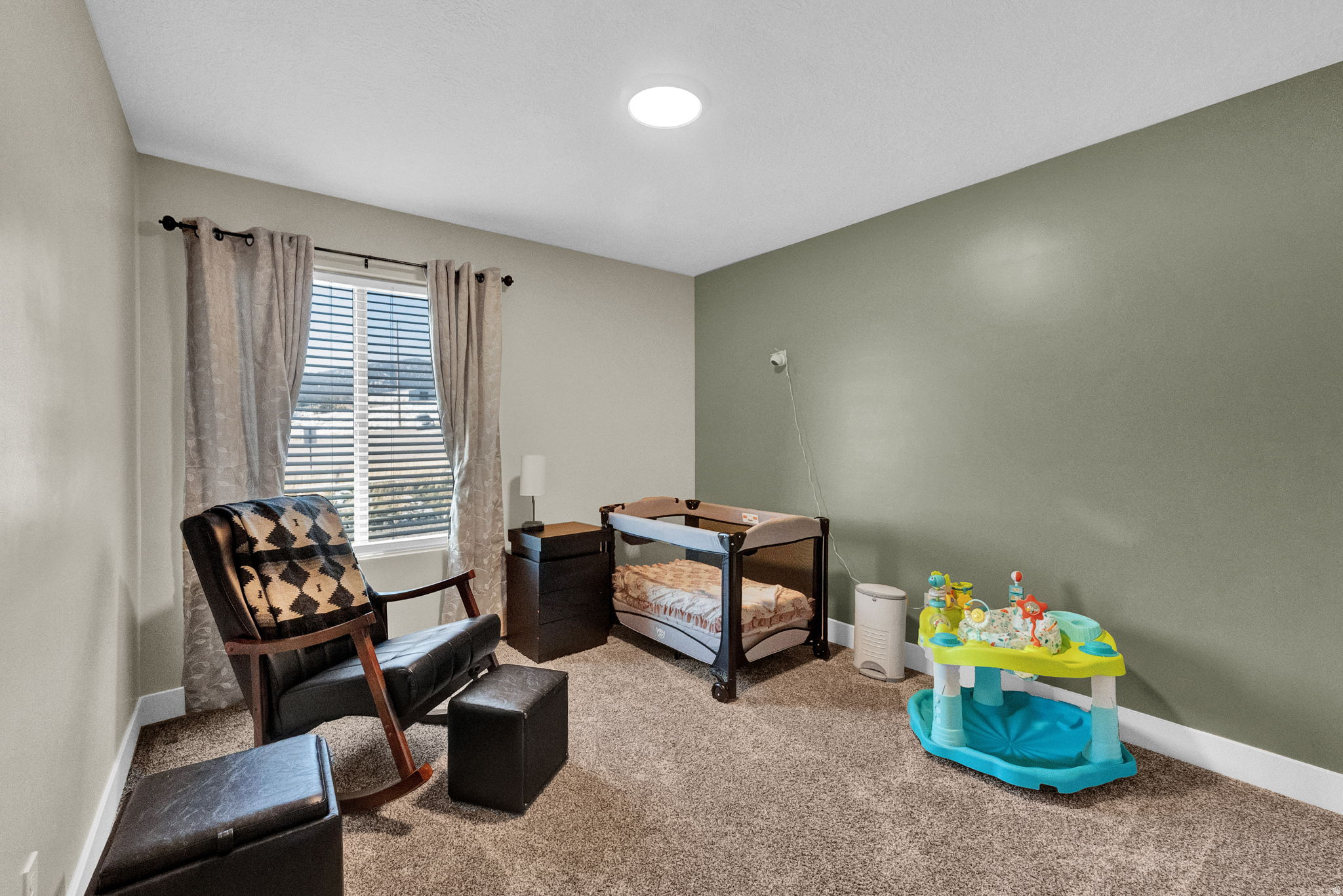 ROSE MOUNTAIN ESTATE - Residential