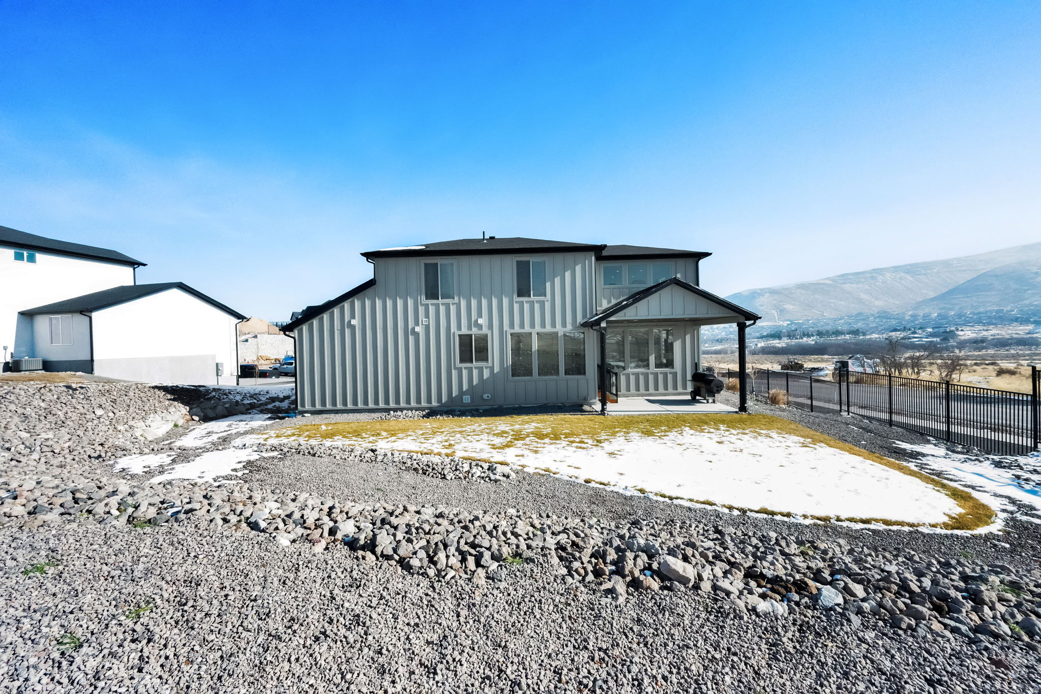 ROSE MOUNTAIN ESTATE - Residential