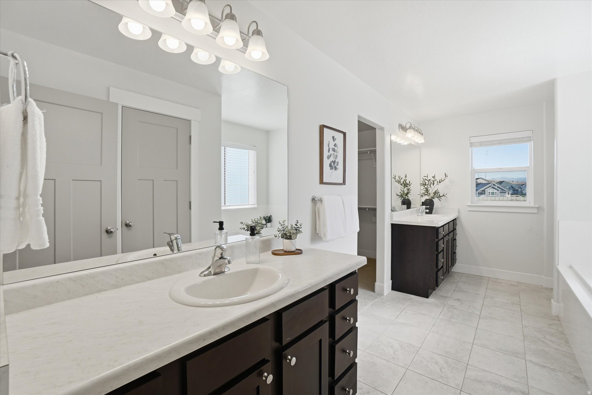 THE RIDGE - Residential