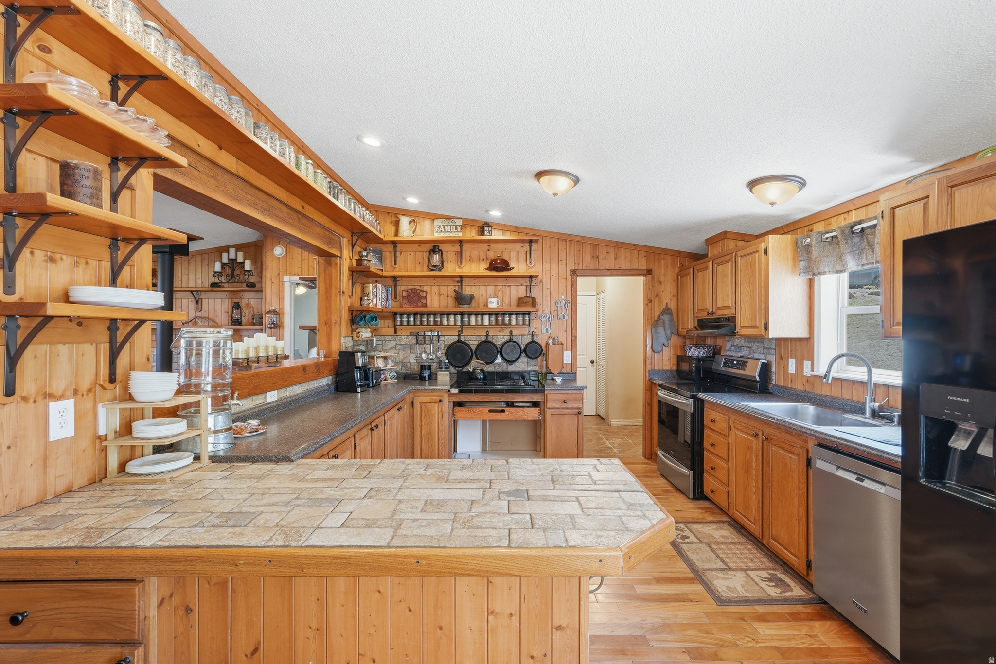 VALLEY VIEW HEIGHTS SUB - Residential