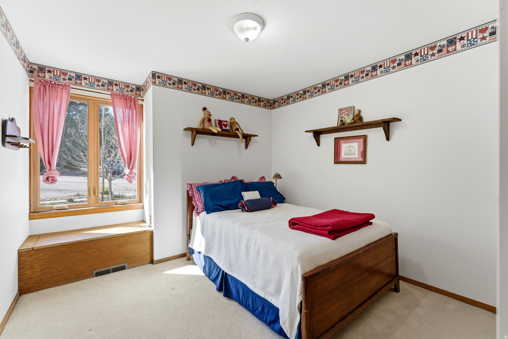 WILLOW CREEK - Residential