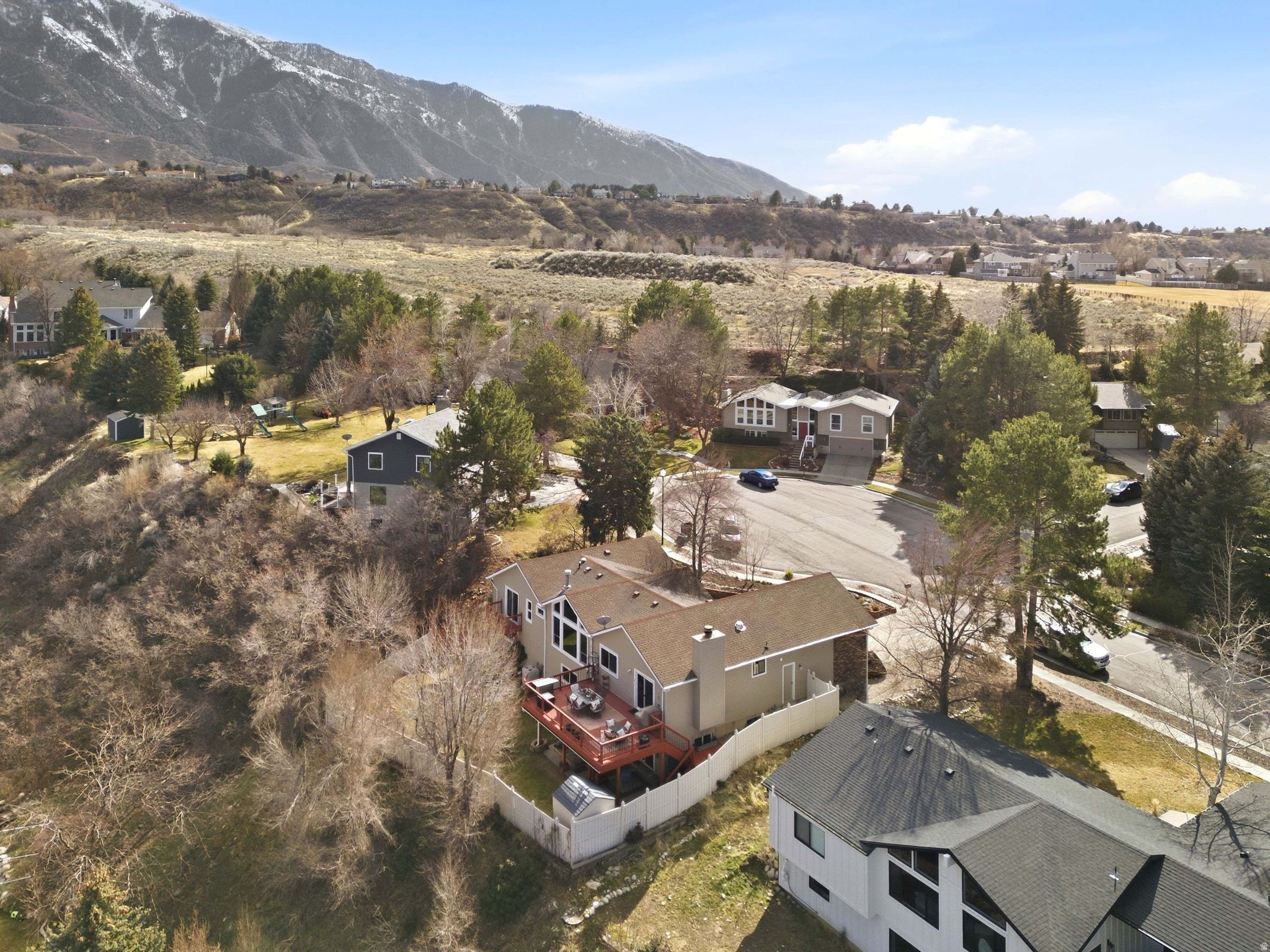 WILLOW CREEK - Residential