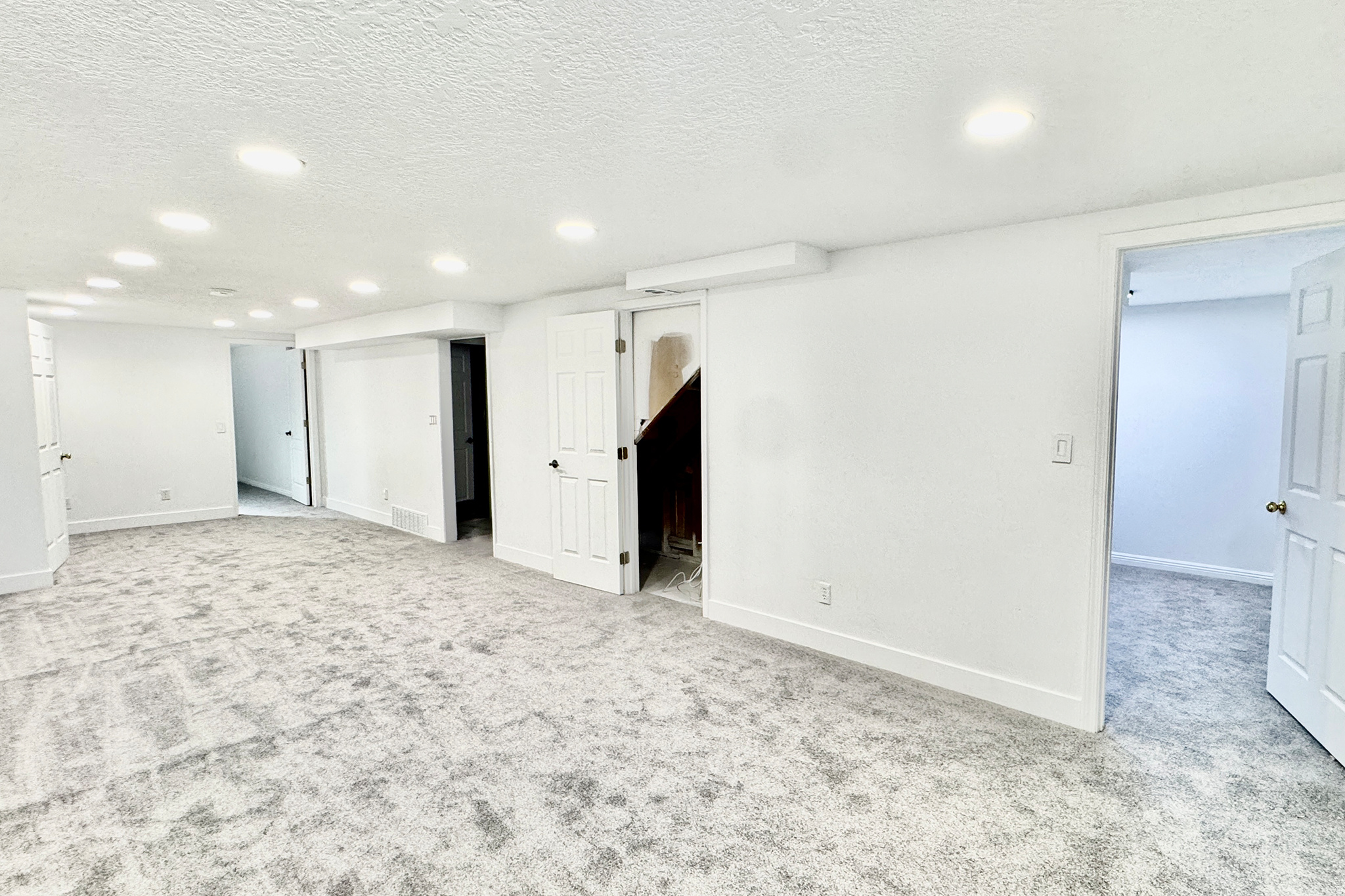 MOUNTIAN VIEW DRIVE - Residential