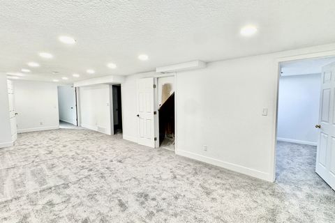 Tiny photo for 620 W 300 N, Hyrum, UT 84319 (MLS # 2145342)