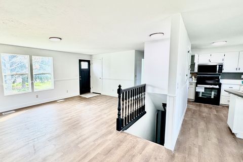 Tiny photo for 620 W 300 N, Hyrum, UT 84319 (MLS # 2145342)