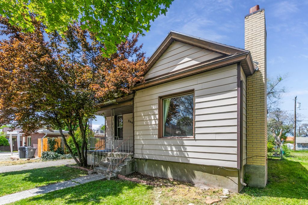Photo of 2548 PARK ST S, Salt Lake City, UT 84106 (MLS # 2154889)
